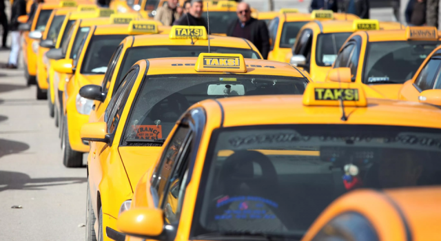 İBB'nin 5 bin yeni taksi plakası teklifi 10.kez reddedildi