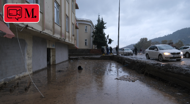 Şiddetli yağış Bozkurt'un sokaklarını yeniden sular altında bıraktı