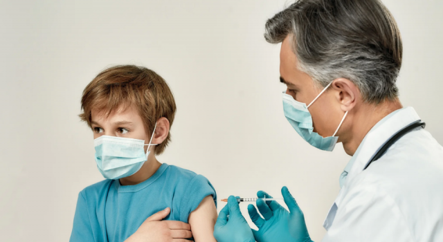 ABD'de 5-11 yaş arası 900 bin çocuk koronavirüs aşısı oldu