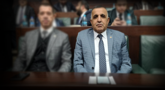 AK Partili Ahmet Akay'ın oğlu rüşvet verirken yakalandı