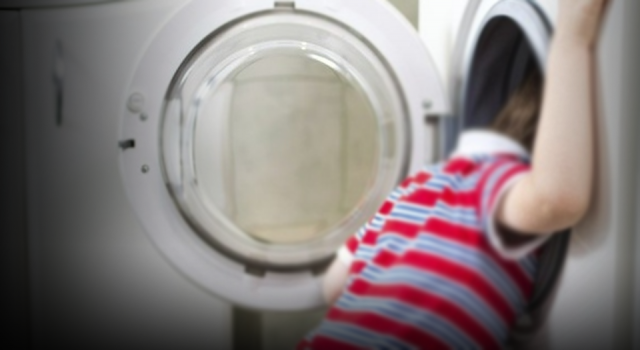Çamaşır makinesine giren 5 yaşındaki çocuk hayatını kaybetti