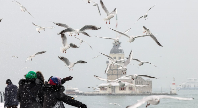İstanbul Valiliği'nden soğuk hava ve sağanak yağış uyarısı