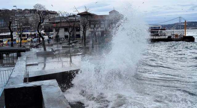 İstanbul’da pazartesi kuvvetli lodos bekleniyor