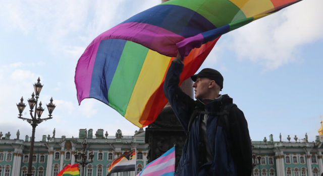 Rusya'da LGBTQ hakları grubu "yabancı ajan" listesine alındı