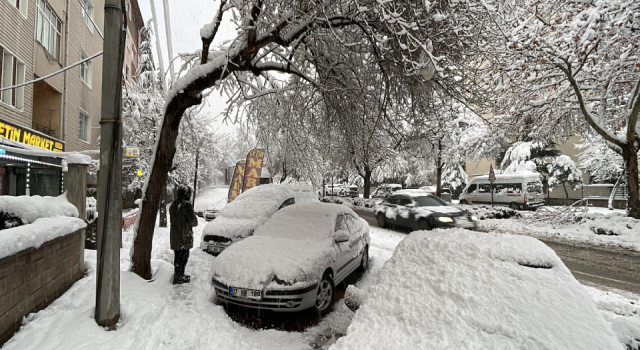Konya'da kar yağışı sebebiyle okullar tatil