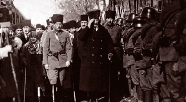 Mustafa Kemal Atatürk'ün Ankara'ya adım atışının 102. yılı