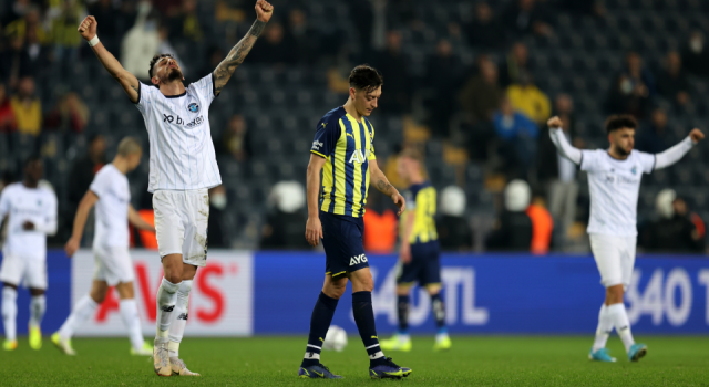 Adana Demirspor deplasmanda Fenerbahçe’yi devirdi