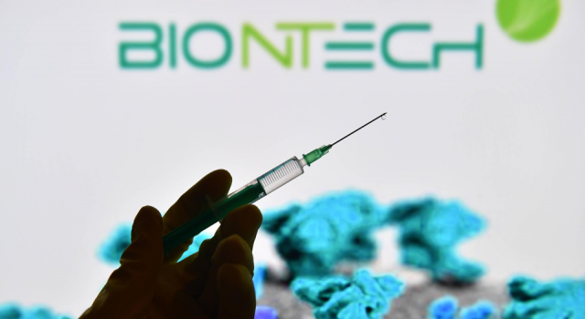 BioNTech Omicron'a özel korona aşısı üretiyor