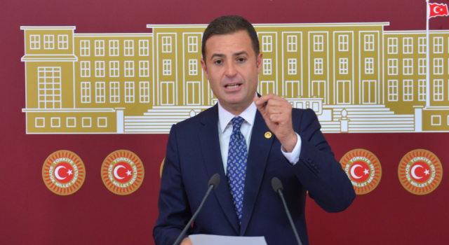 CHP'li Ahmet Akın: İktidarın enerji krizinde tek politikası zam yapmak; akaryakıt zamlarını ÖTV'den karşılayın