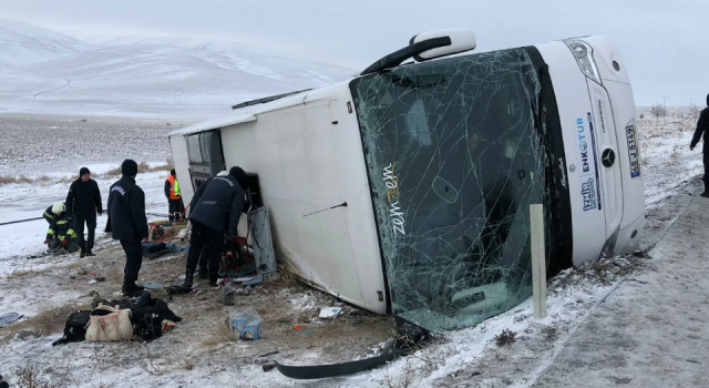 Konya'da tur otobüsü devrildi: 6 ölü, 41 yaralı