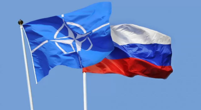 NATO: Rusya'nın uçurumun eşiğinden dönmesi için çok geç değil