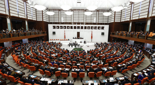8'i HDP'li 9 milletvekiline ait dokunulmazlık dosyaları Meclis'te