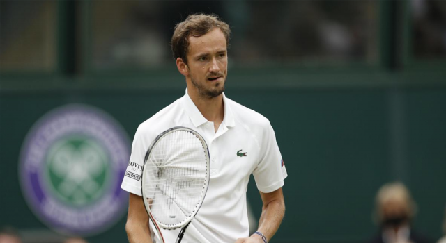 Dünya tenisinin 1 numarası Rus Medvedev için Wimbledon şartı