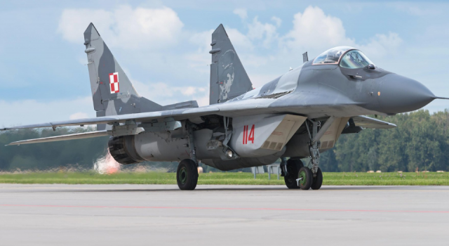 Polonya, MIG-29 savaş uçaklarını "hemen ve ücretsiz" olarak ABD'ye vermeye hazır