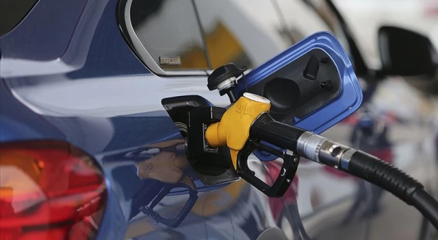 Benzine zam geliyor