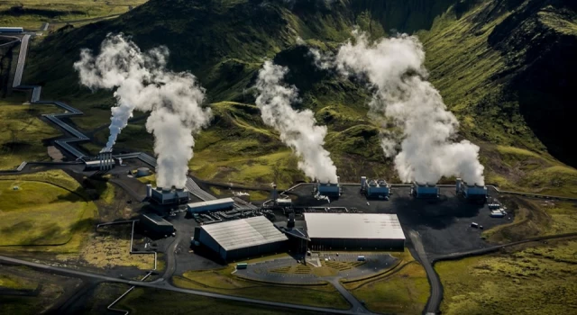 Dünyanın en büyük karbon yakalama makinesi İzlanda'da dondu