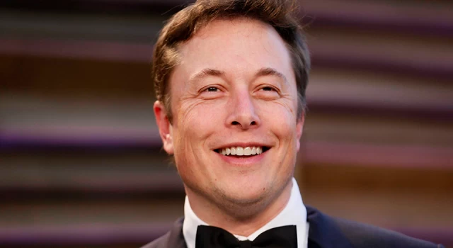 Elon Musk'ın 'apolitik'lik açıklaması Twitter'a pahalıya mal oldu