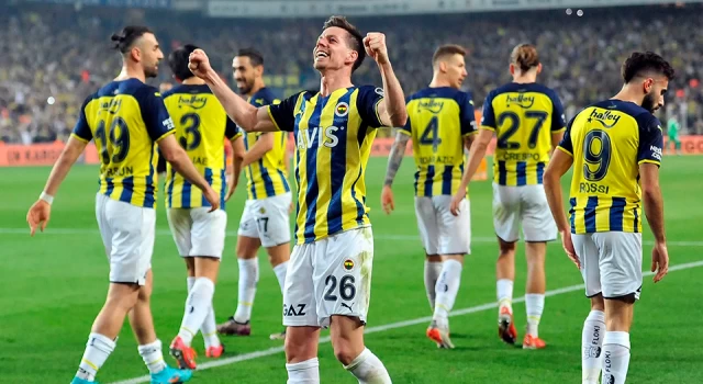 Fenerbahçe, Göztepe'yi misafir ediyor