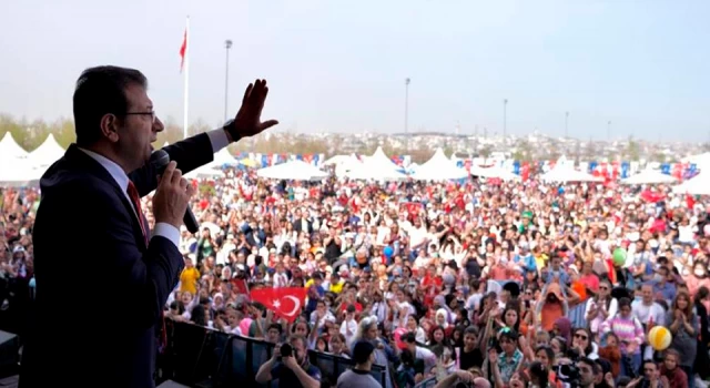 İmamoğlu, 23 Nisan'ı Yenikapı'da kutladı