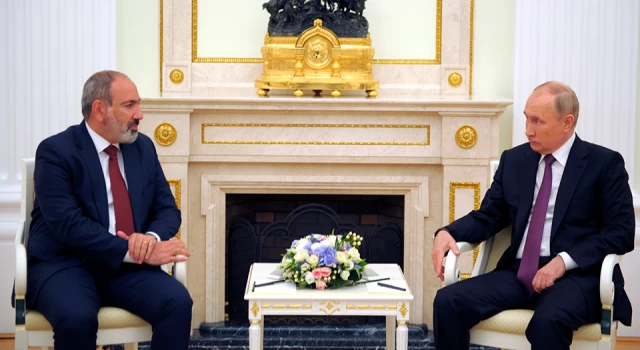 Putin, Ermenistan Başbakanı Paşinyan ile görüşme gerçekleştirdi