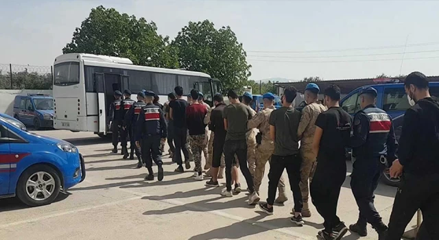 İzmir'de 16 IŞİD şüphelisi ele geçirildi