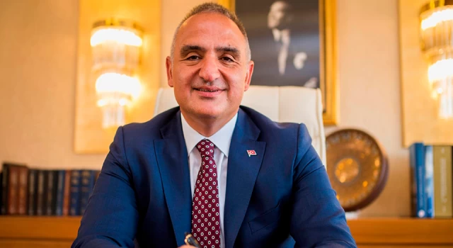 Kültür ve Turizm Bakanı Ersoy'dan müzik kısıtlamasına yorum