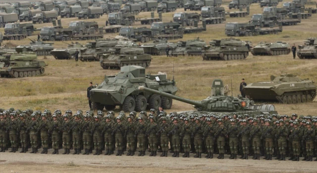 Rus ordusu, Mariupol'de gövde gösterisi yapacak