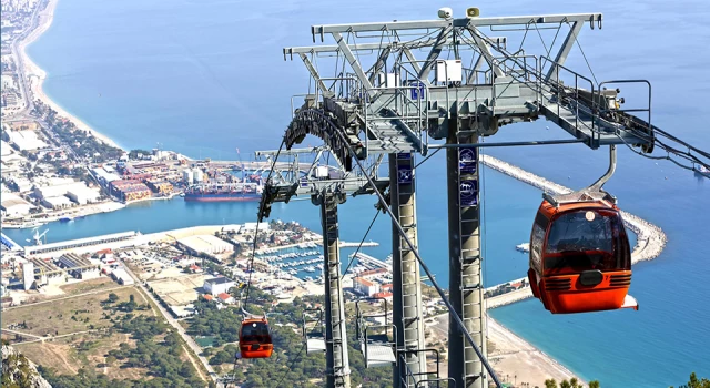 Teleferik bakımı yaparken düştü: hayatını kaybetti