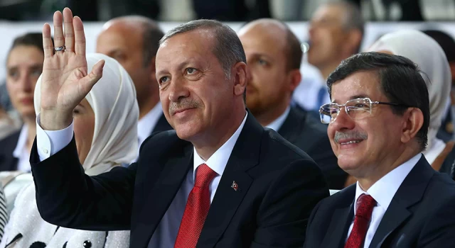 Davutoğlu'ndan Erdoğan'a ekrana çıkma daveti