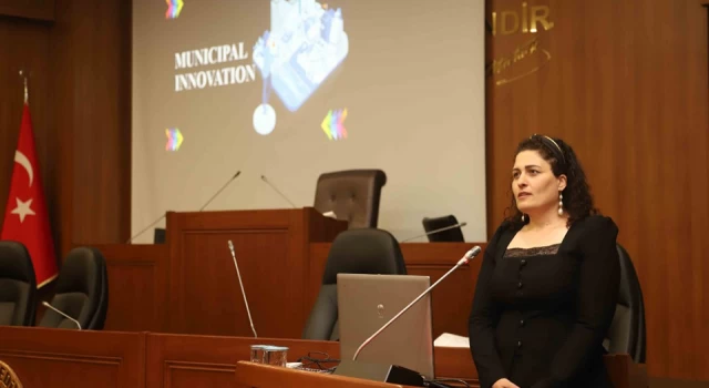 Kartal Belediyesi çalışanlarına “İnovasyon ve Metaverse” eğitimi