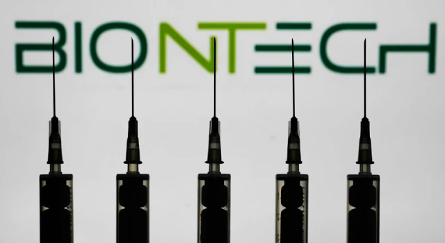 BioNTech, Omicron varyantını hedef alan aşıyı sonbahara çıkarmayı planlıyor