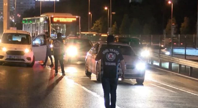 İstanbul’da asayiş denetimi: 12 motosiklete 9 bin 705 lira ceza