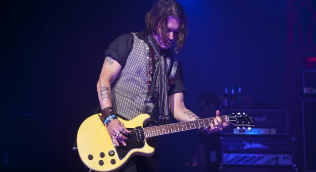 Johnny Depp İstanbul'a konser vermek için geliyor