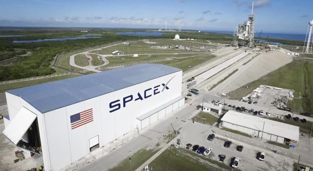 SpaceX dev bir müşteri daha kazanıyor