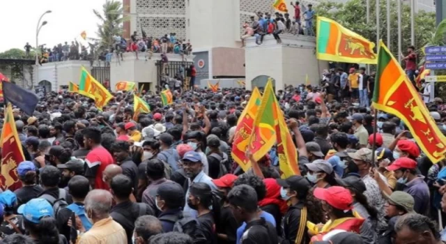 Sri Lanka’da, ’hükümetin OHAL yasalarını kötüye kullandığı’ gerekçesiyle protesto düzenlendi