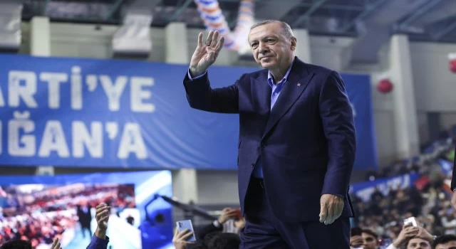 Erdoğan, gençlere yönelik kampanyanın startını verdi: Seçime kadar kesintisiz devam edecek