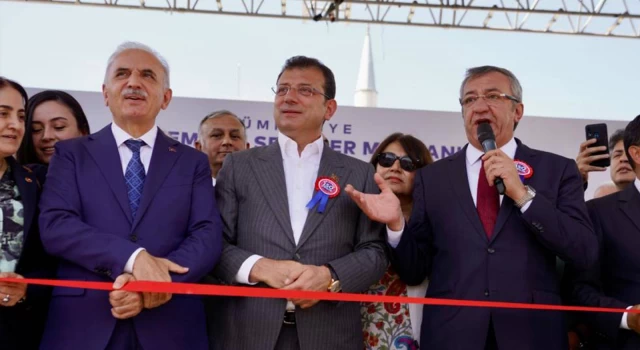 İmamoğlu, AK Partili Ümraniye Belediyesi’nin meydan açılışında konuştu