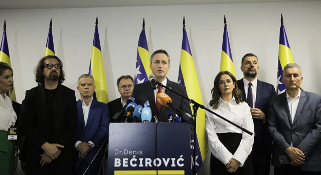 Bosna Hersek'te seçim zaferi Komsic, Becirovic ve Cvijanovic'in oldu