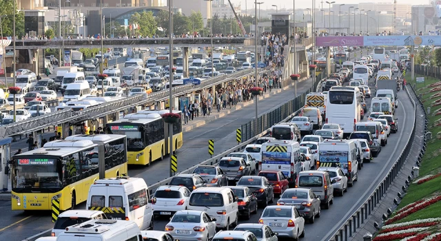 İstanbul trafiği durma noktasına geldi!