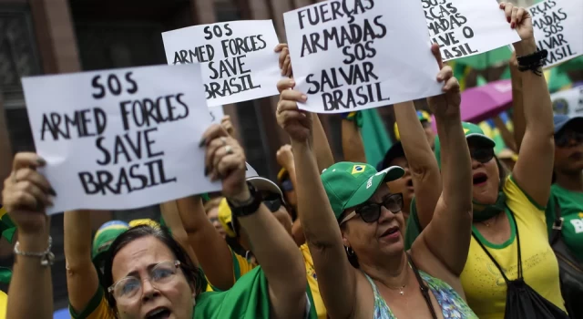 Brezilya'da Bolsonaro yanlıları sokağa çıktı: Askeri müdahale çağrıları yapıldı