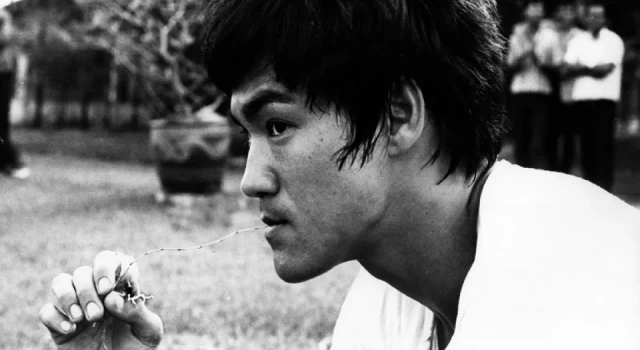 Bruce Lee'nin gerçek ölüm nedeninin 'fazla su içmek' olduğu ortaya çıktı