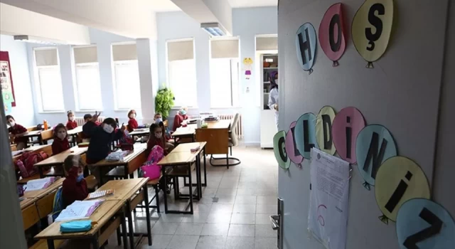 Düzce'de eğitim öğretime verilen ara uzatıldı
