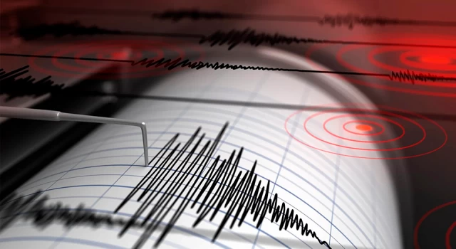 İstanbul'da da hissedilen 6.0'lık Düzce depremi