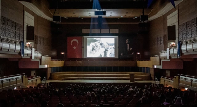 “Özgür İzmir-Kurtuluşun 100. Yılı” belgeselinin galası yapıldı