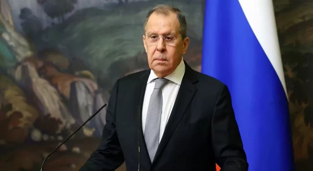 Rusya Dışişleri Bakanı Lavrov'un Bali'de hastaneye kaldırıldığı iddia edildi