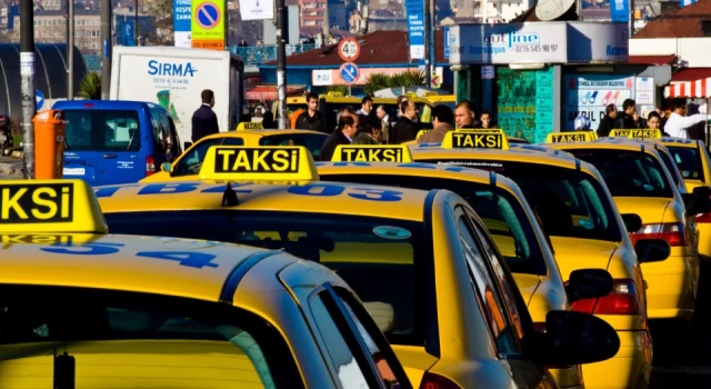Taksiciler Odası Başkanı Aksu: Taksi toplu taşımadan ucuz
