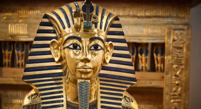 Tutankamon'un hazineleri, mezarının keşfedilişinin 100. yılında tek müzede toplanıyor