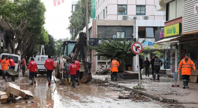 Çavuşoğlu: Antalya'daki sel felaketinde bir kişi hayatını kaybetti