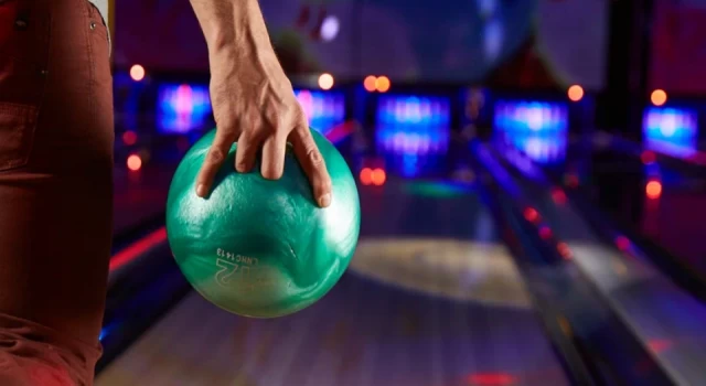 Kartal Belediyesi’nde bowling turnuvası heyecanı