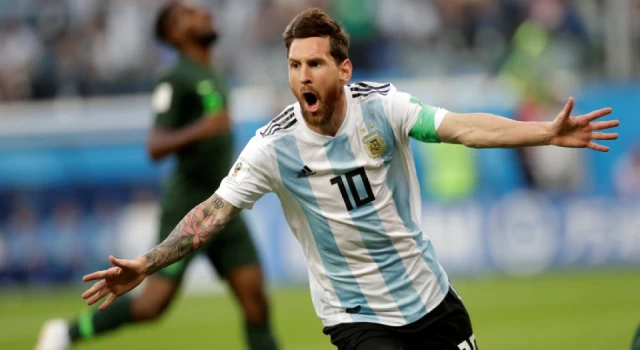 Lionel Messi iki rekorun kıyısında